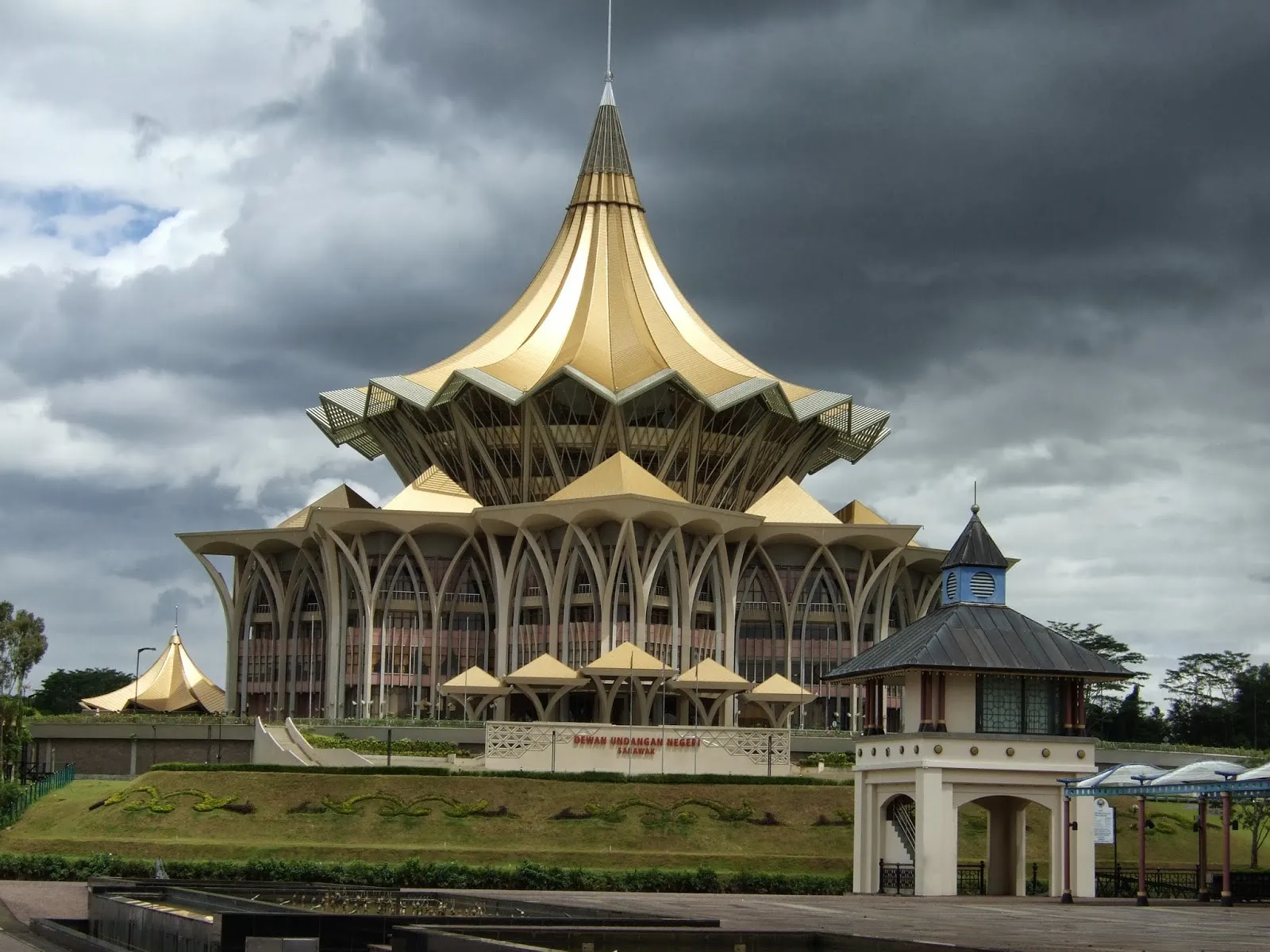 New sarawak legislative building duns